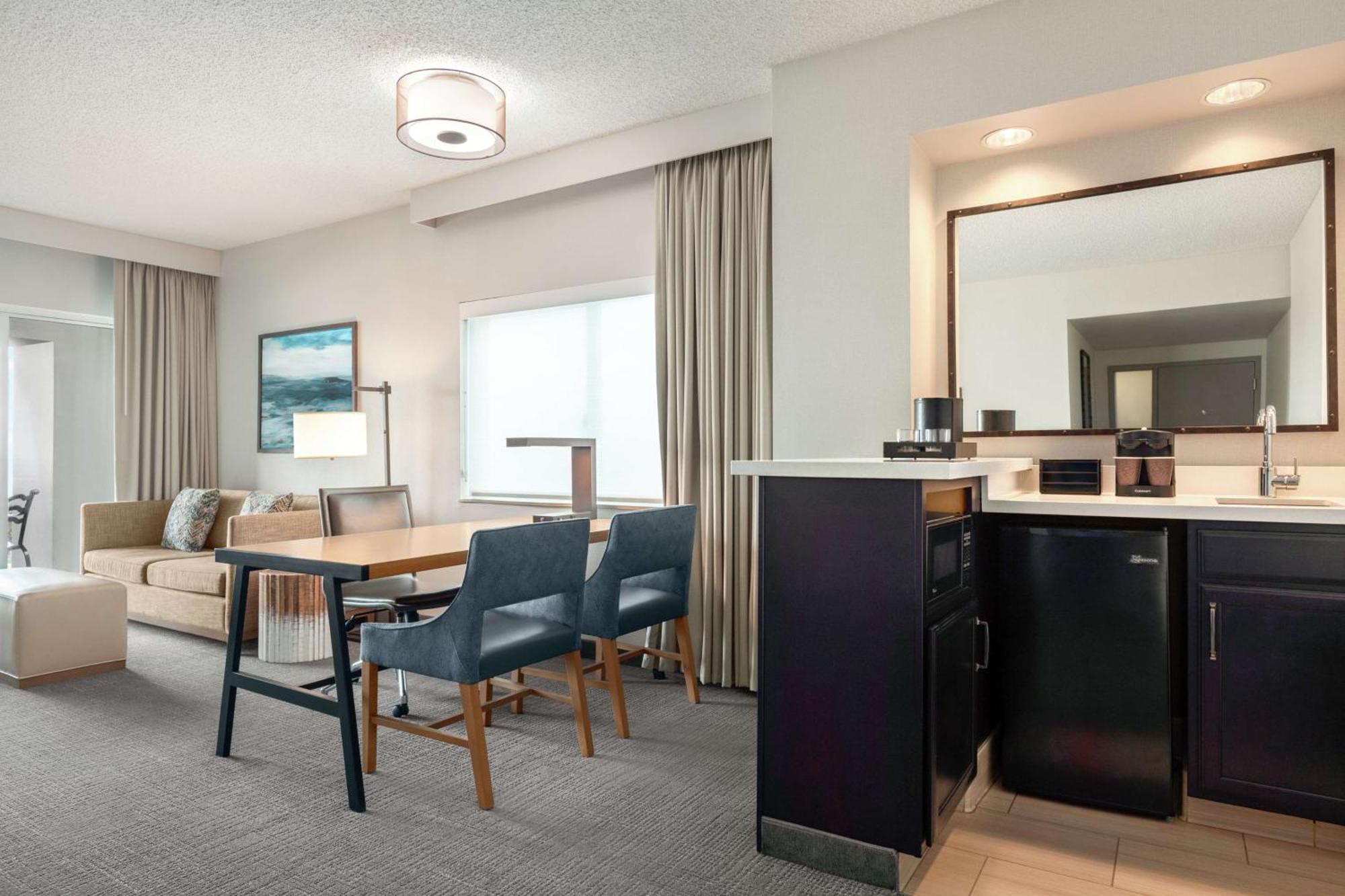 Embassy Suites By Hilton Monterey Bay Seaside Zewnętrze zdjęcie